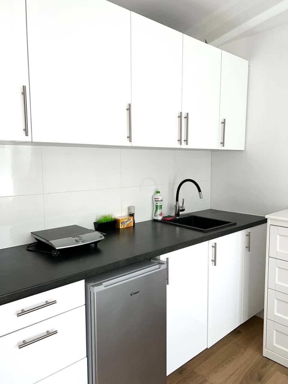 Quiet Apartment Near The Park, Metro, Centre, Wi-Fi - By Hik Apartments Warsawa Bagian luar foto