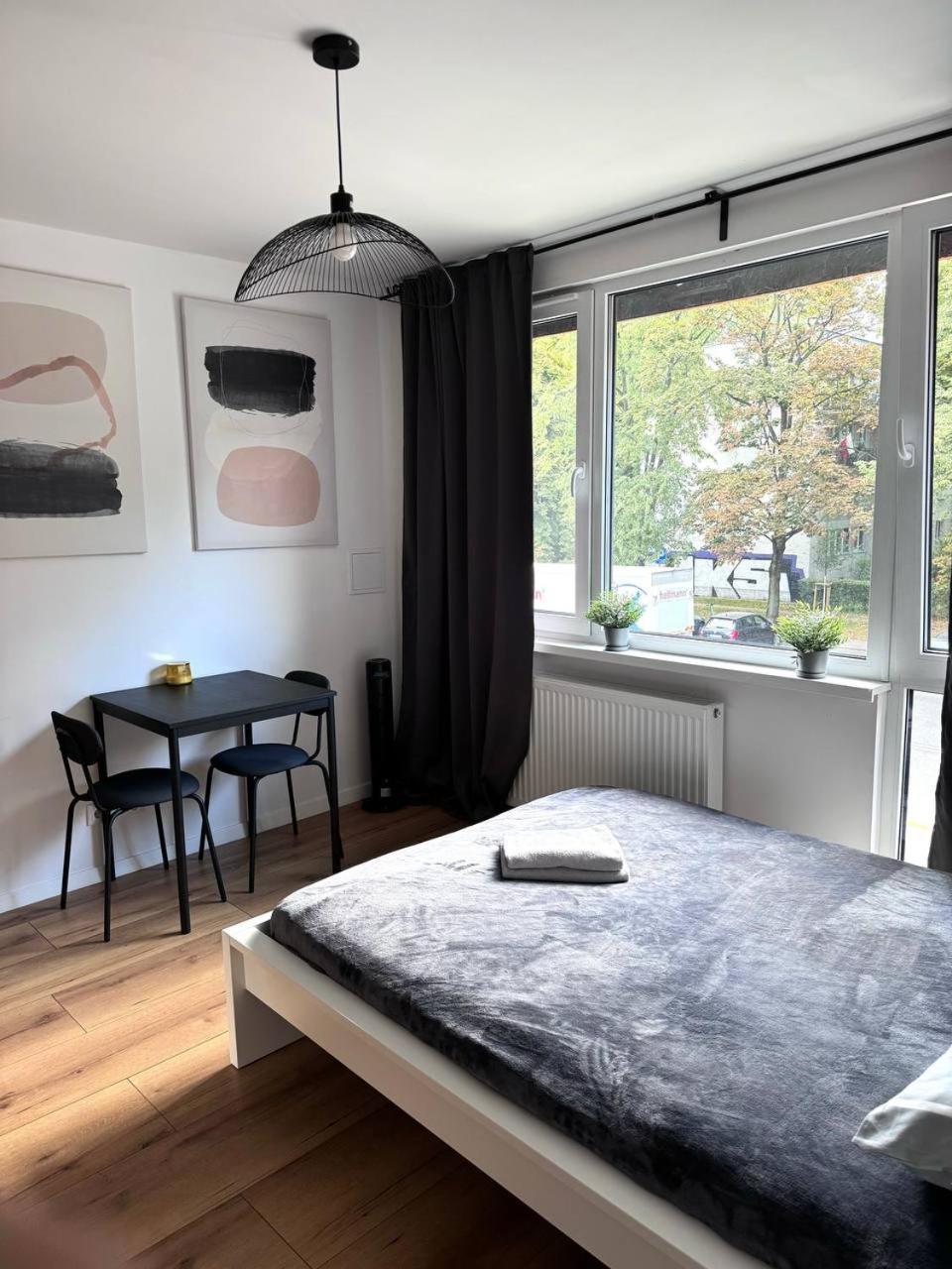 Quiet Apartment Near The Park, Metro, Centre, Wi-Fi - By Hik Apartments Warsawa Bagian luar foto
